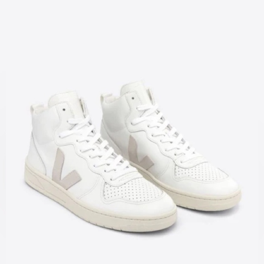 VEJA high top lace up sneakers size 6.5women’s